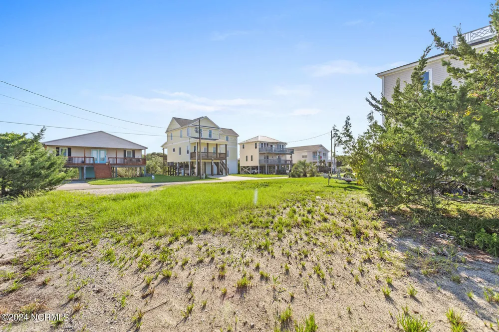 1123 Canady Avenue Topsail Beach, NC 28445