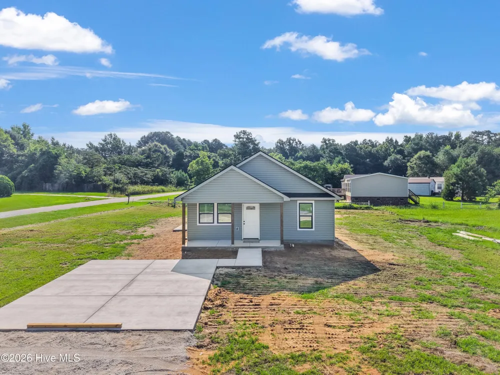 152 Hillside Street Clarkton, NC 28433