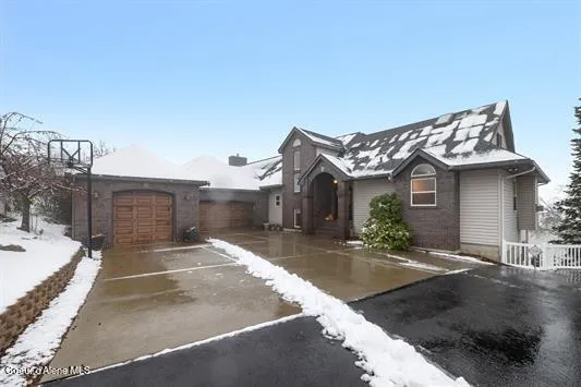 6011 E JOSEPH LANE Spokane, WA 99217