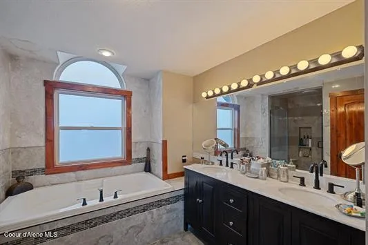6011 E JOSEPH LANE Spokane, WA 99217