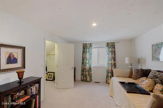 6011 E JOSEPH LANE Spokane, WA 99217