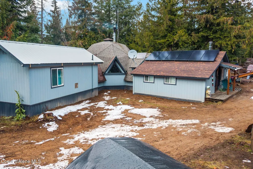 762 High Rd Sandpoint, ID 83864