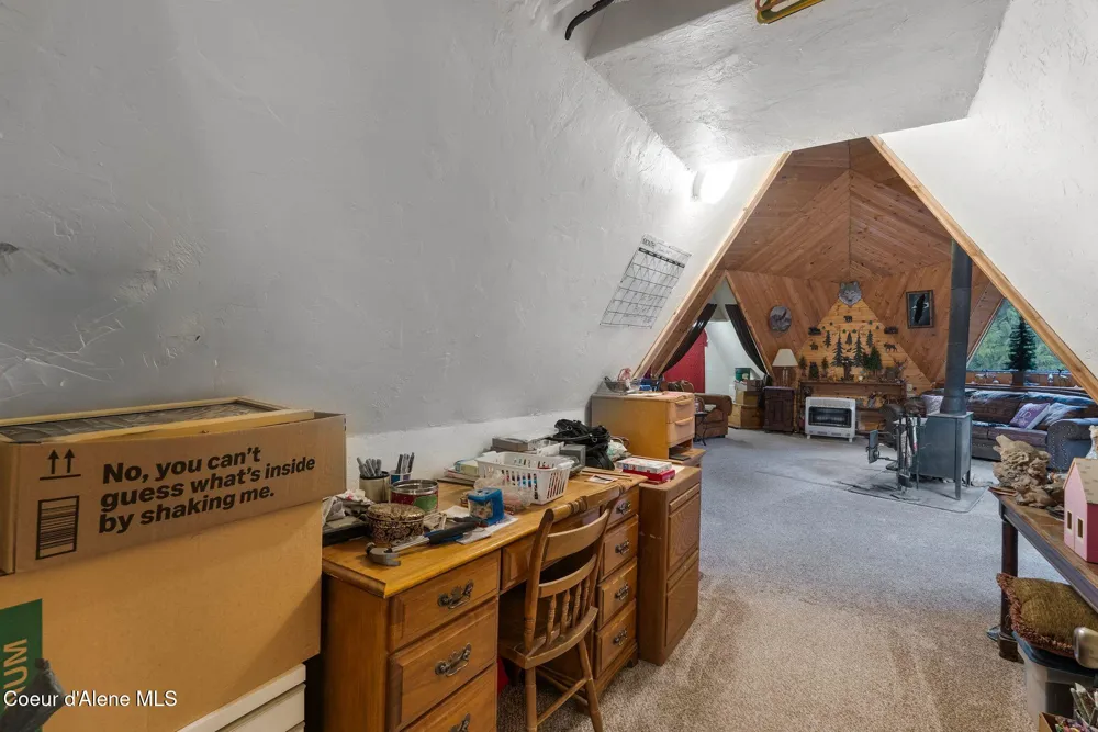 762 High Rd Sandpoint, ID 83864