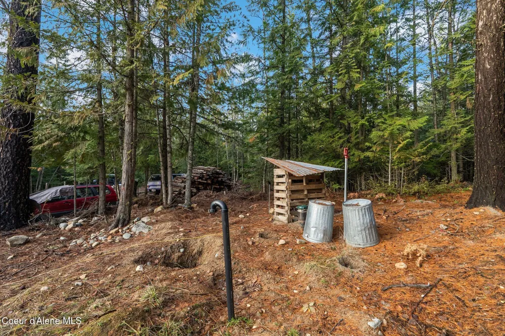 762 High Rd Sandpoint, ID 83864