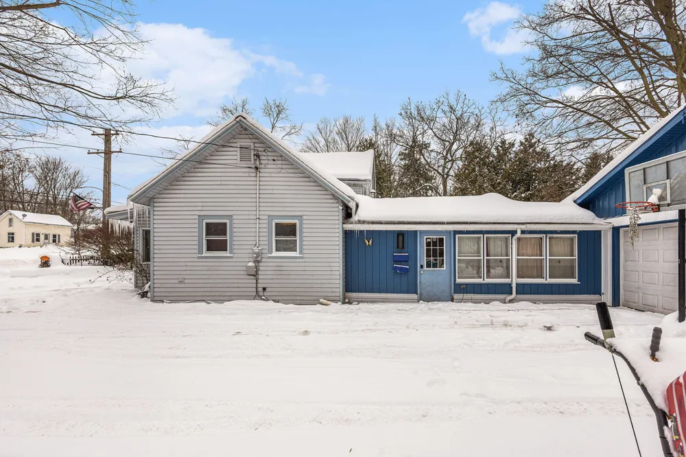 140 W Main Street Hart City, MI 49420