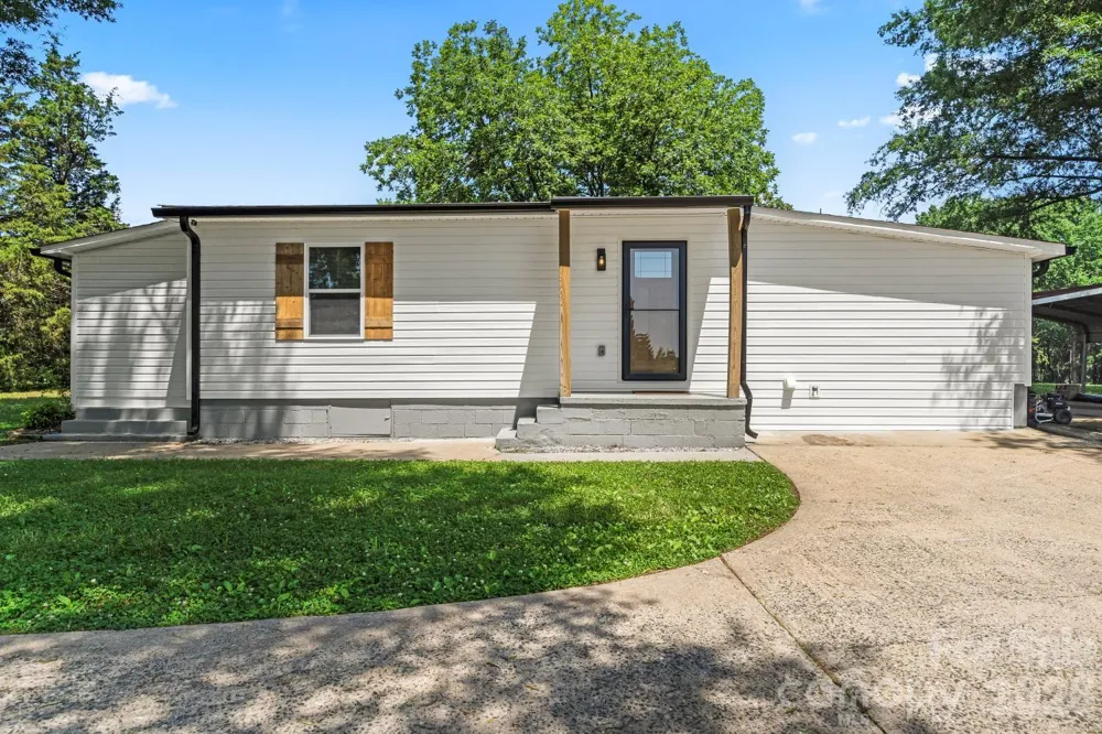 5740 Crouse Road Crouse, NC 28033