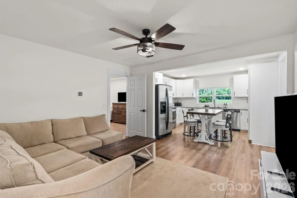 5740 Crouse Road Crouse, NC 28033
