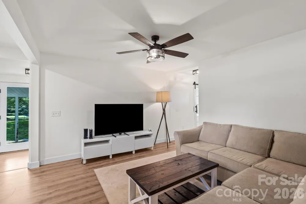 5740 Crouse Road Crouse, NC 28033
