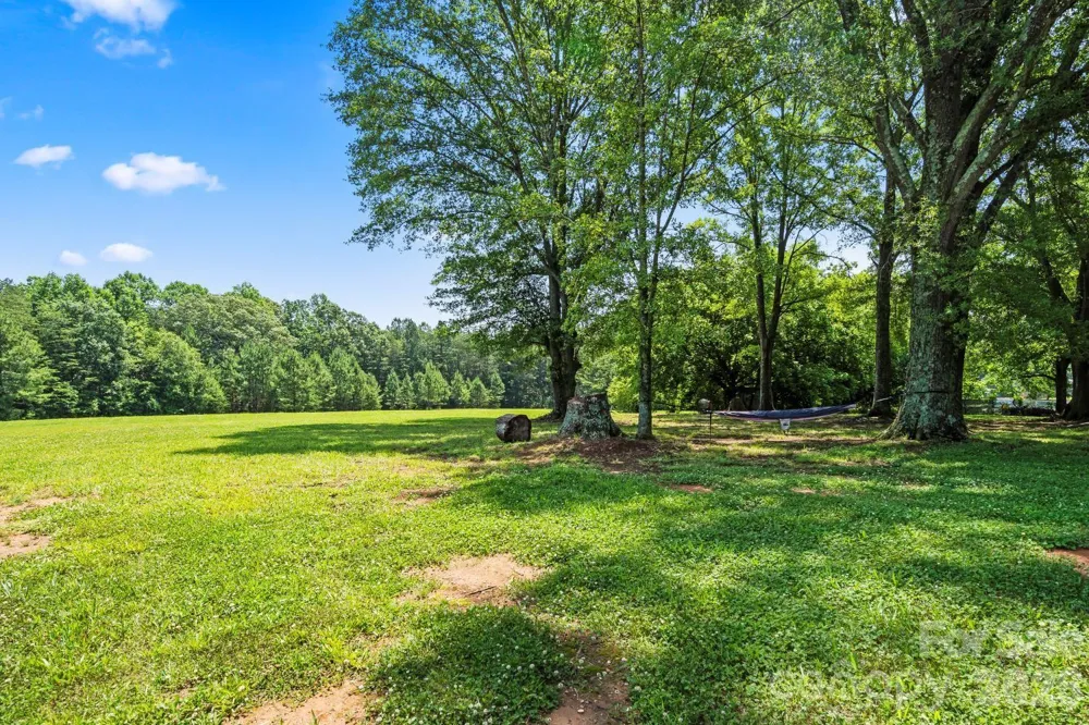 5740 Crouse Road Crouse, NC 28033