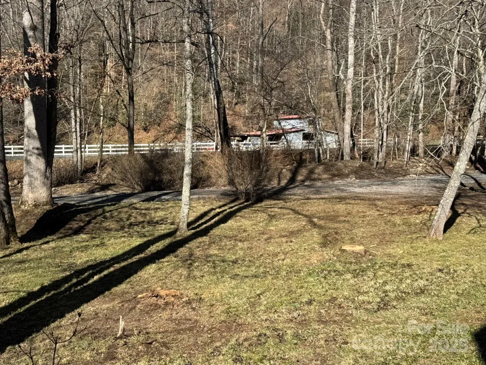 80 Larkspur Lane Cullowhee, NC 28723