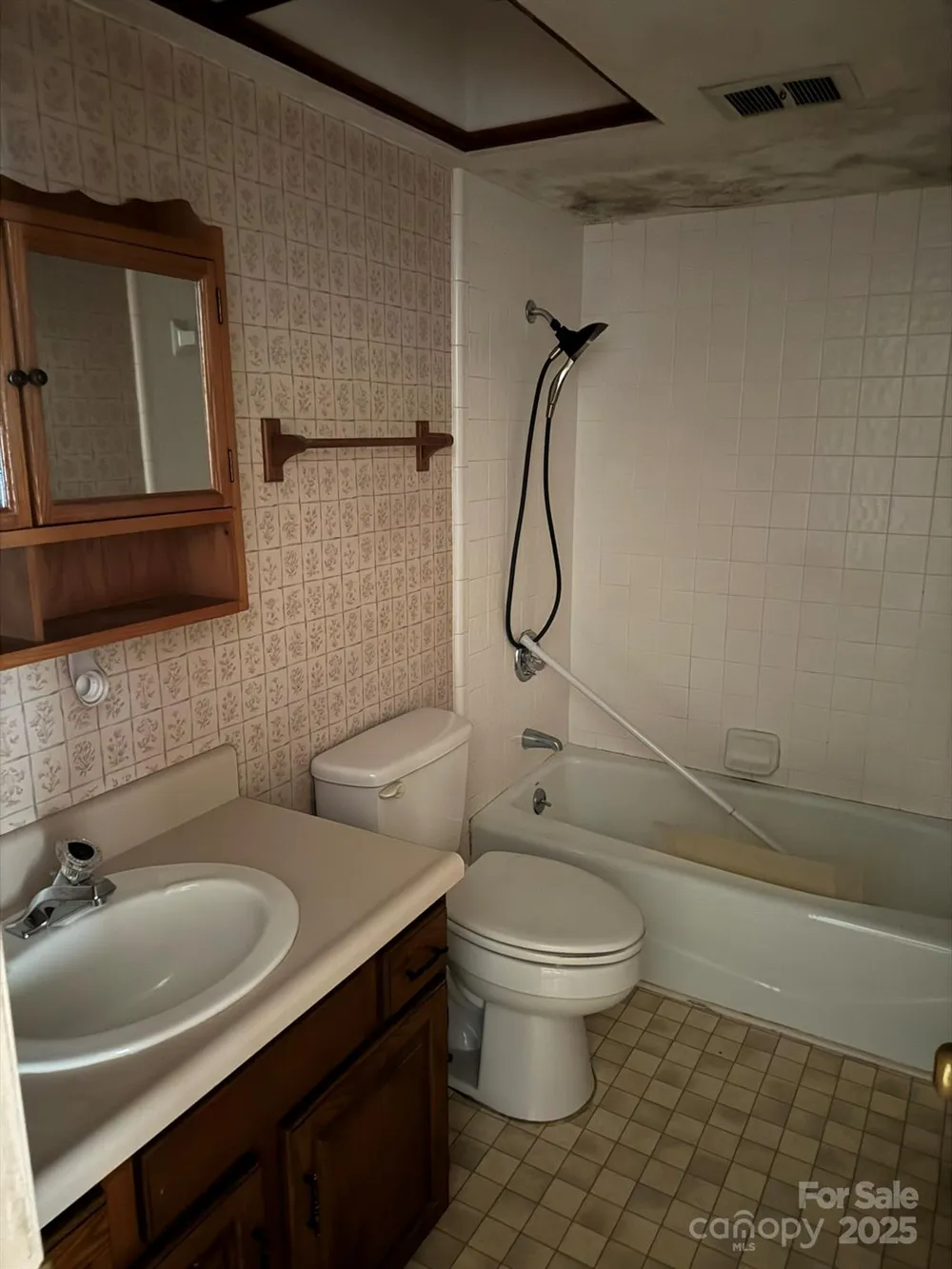 80 Larkspur Lane Cullowhee, NC 28723