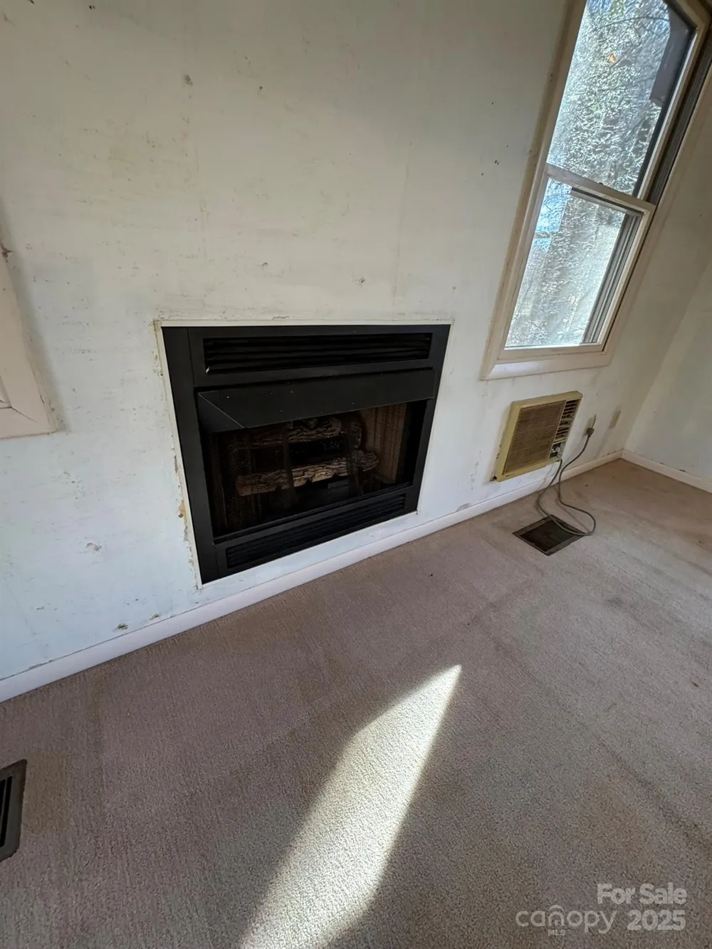 80 Larkspur Lane Cullowhee, NC 28723