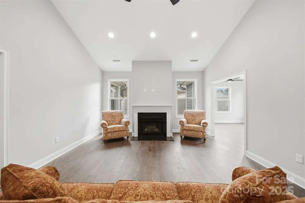 835A Wynnshire Drive Hickory, NC 28601