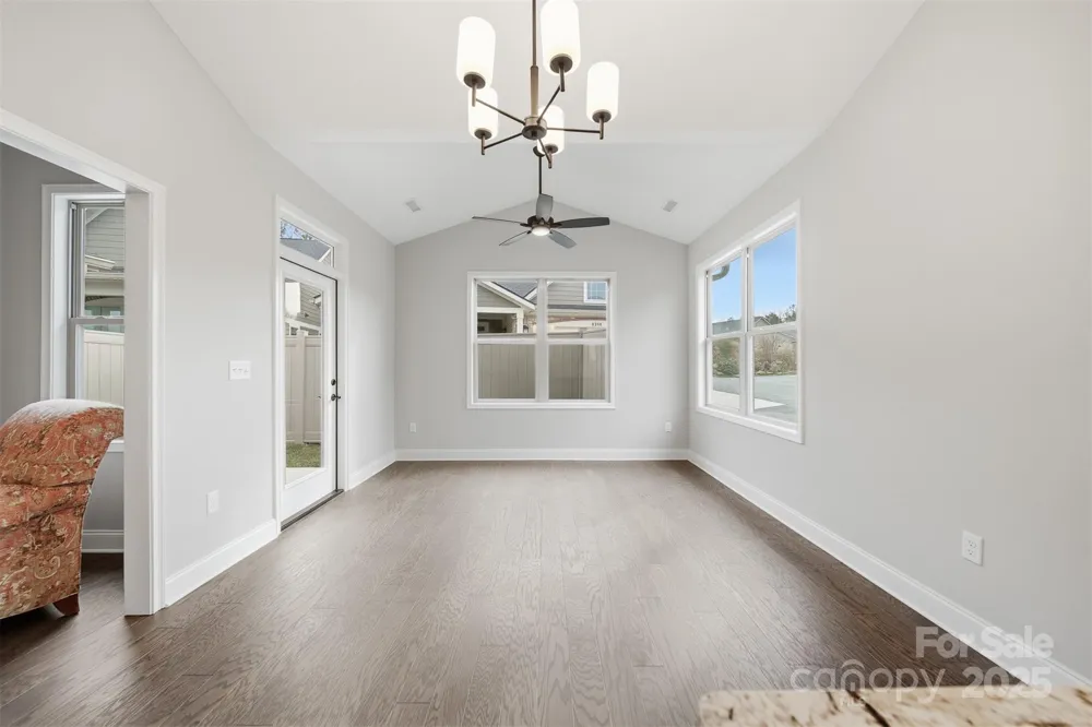 835A Wynnshire Drive Hickory, NC 28601