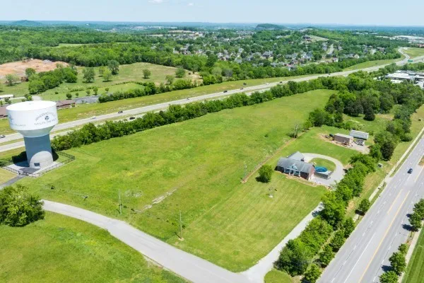1224 Stop 30 Road Hendersonville, TN 37075