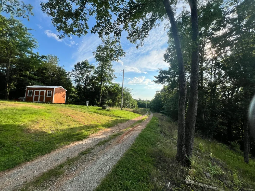 3202 Old Lego School Rd Linden, TN 37096