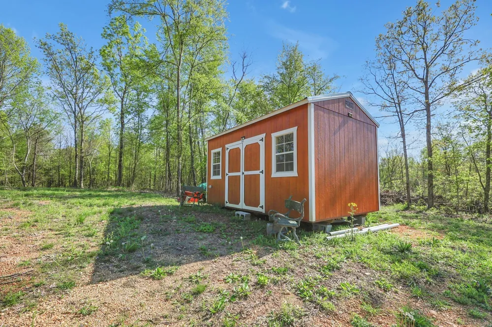 3202 Old Lego School Rd Linden, TN 37096