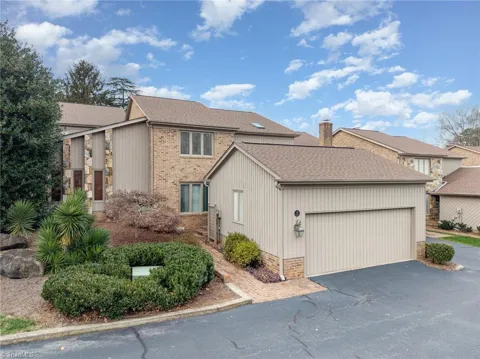 3 Folkstone Drive