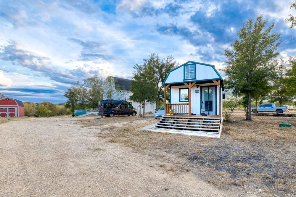 1501 Boggy Creek Road Lockhart, TX 78644
