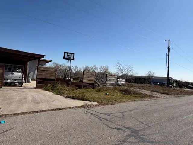 420 Arrowhead Cove Kyle, TX 78640
