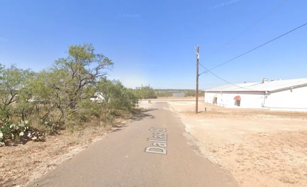 DALLAS STREET Colorado City, TX 79512