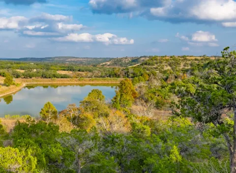 518 Curly H Ranch Road