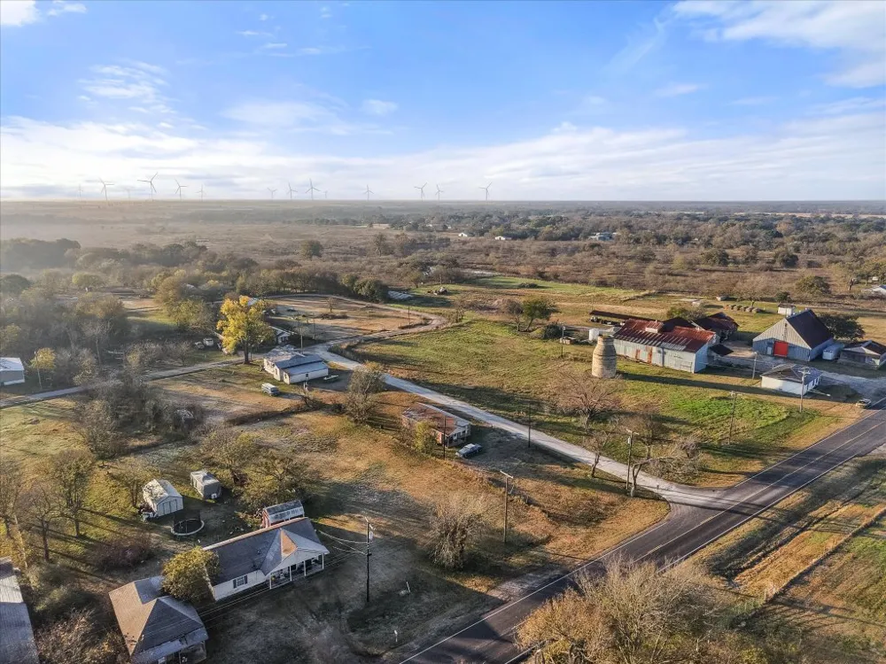 FM 709 E ROAD Dawson, TX 76639