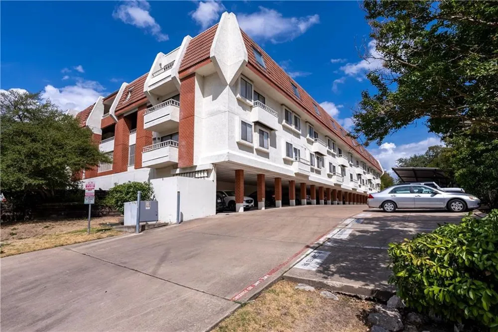 3115 Helms Street #210 Austin, TX 78705