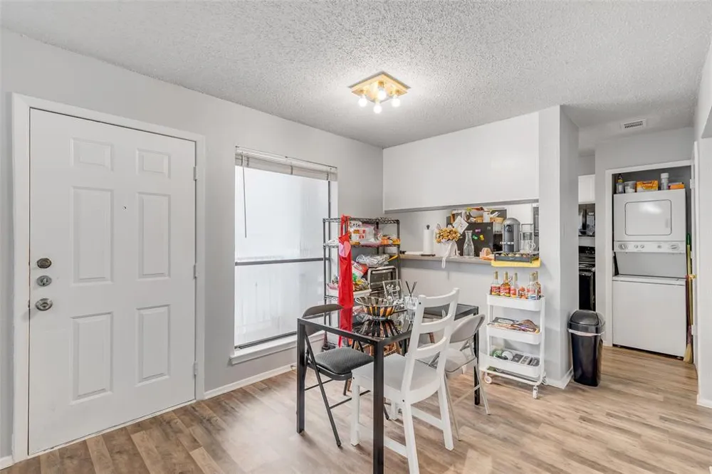 3115 Helms Street #210 Austin, TX 78705