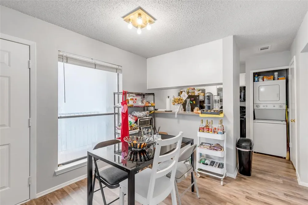 3115 Helms Street #210 Austin, TX 78705