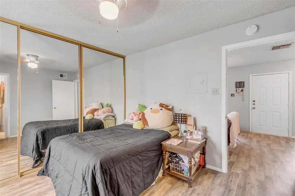 3115 Helms Street #210 Austin, TX 78705