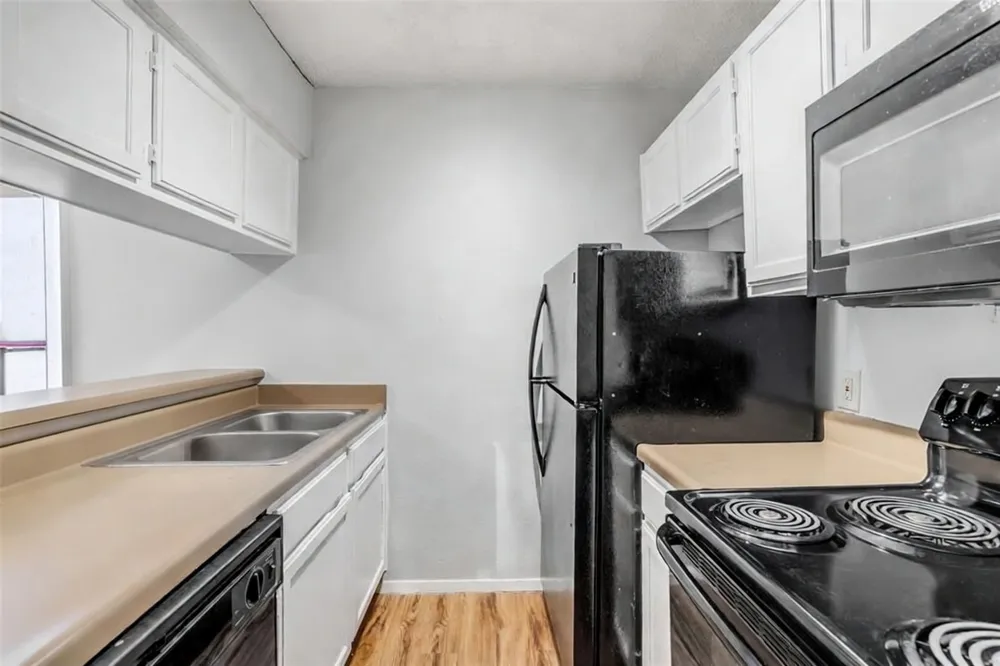 3115 Helms Street #210 Austin, TX 78705