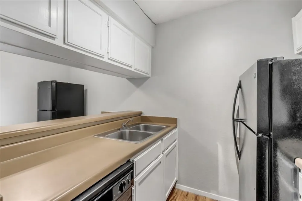 3115 Helms Street #210 Austin, TX 78705