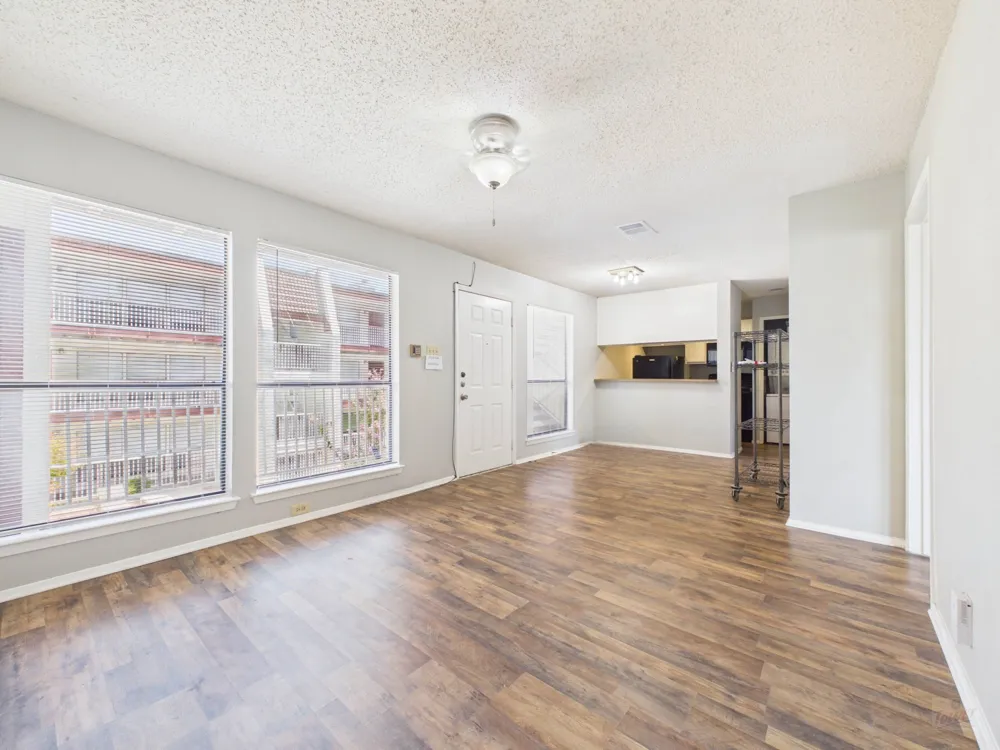 3115 Helms Street #210 Austin, TX 78705