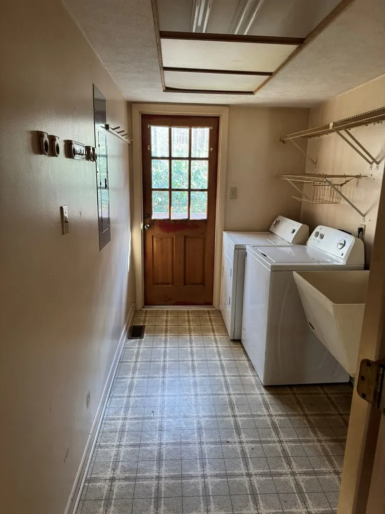 Larspur Lane Cullowhee, NC 28723