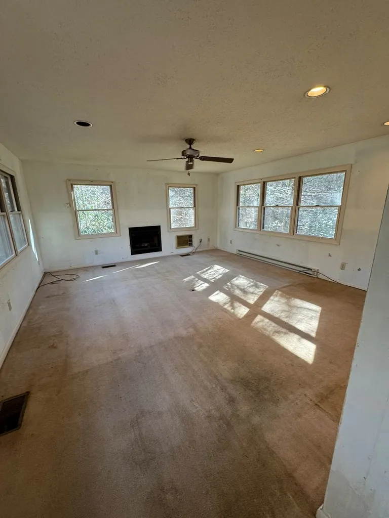 Larspur Lane Cullowhee, NC 28723