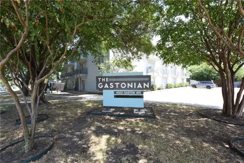 4502 Gaston Avenue #322