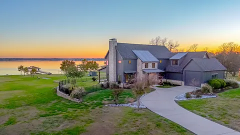 3244 Francisco Bay Drive