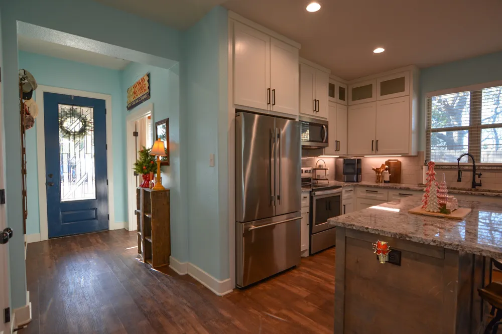 601 Mathew Street Grandview, TX 76050