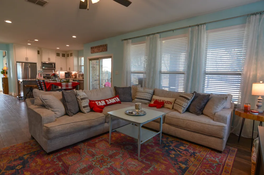 601 Mathew Street Grandview, TX 76050