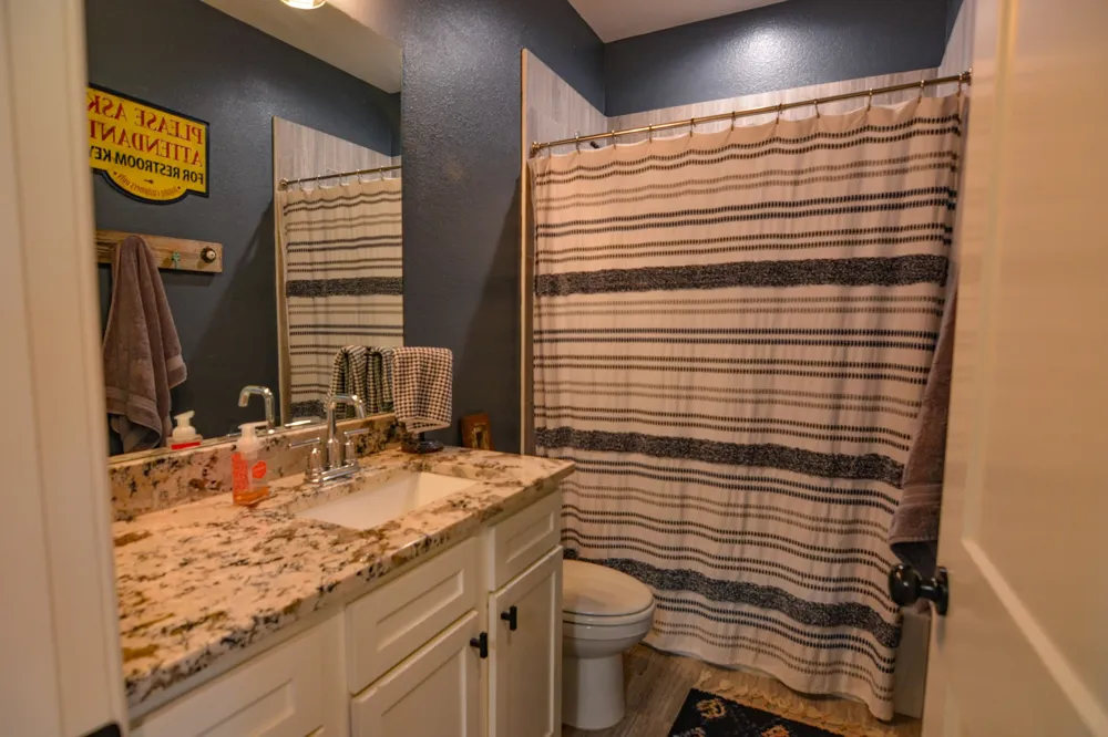 601 Mathew Street Grandview, TX 76050