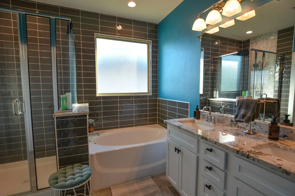 601 Mathew Street Grandview, TX 76050