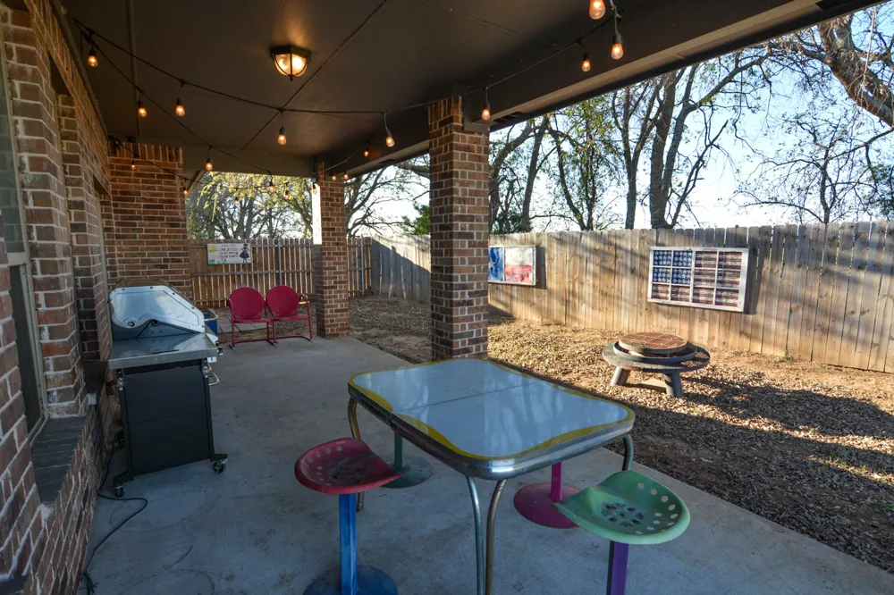 601 Mathew Street Grandview, TX 76050