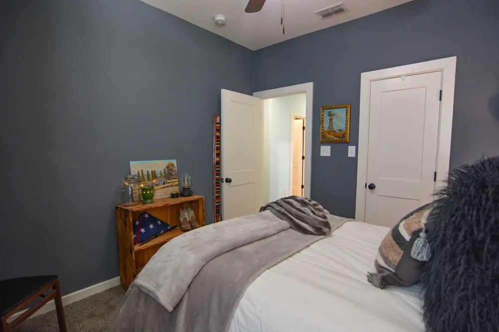 601 Mathew Street Grandview, TX 76050