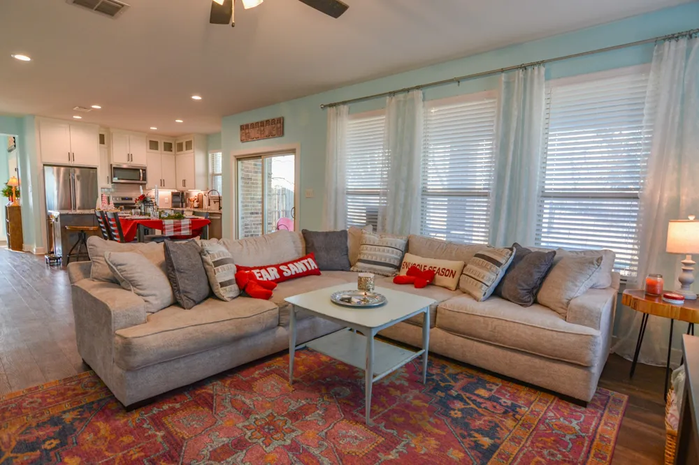 601 Mathew Street Grandview, TX 76050