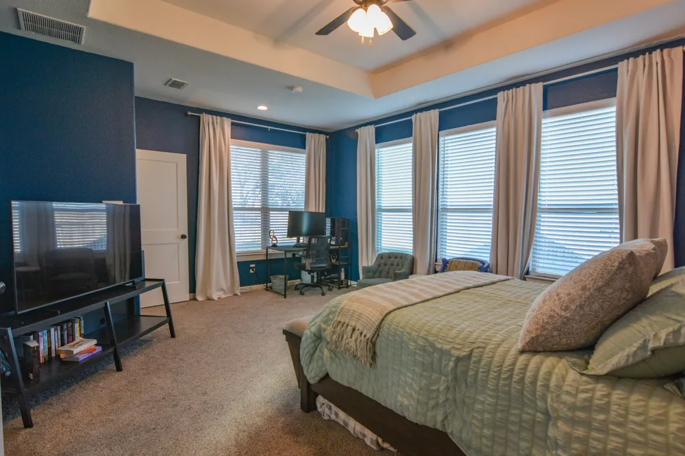 601 Mathew Street Grandview, TX 76050