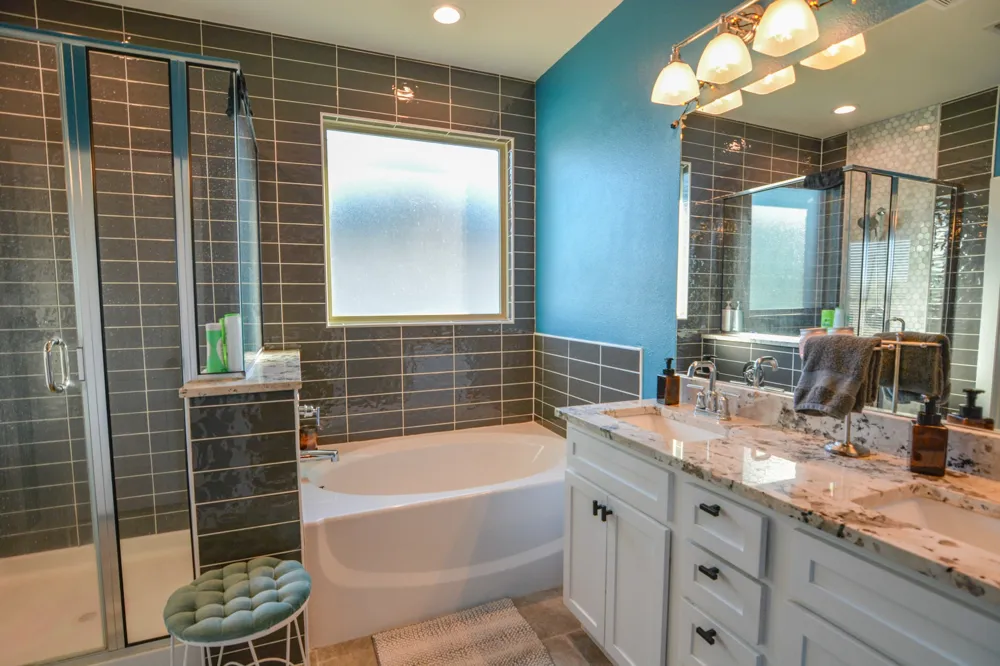 601 Mathew Street Grandview, TX 76050
