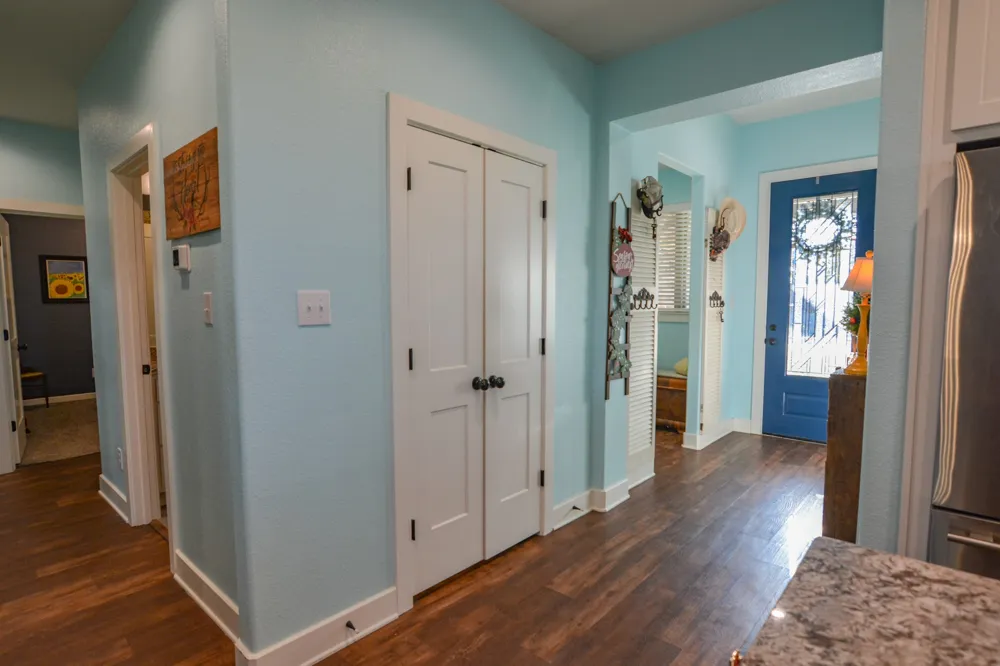 601 Mathew Street Grandview, TX 76050
