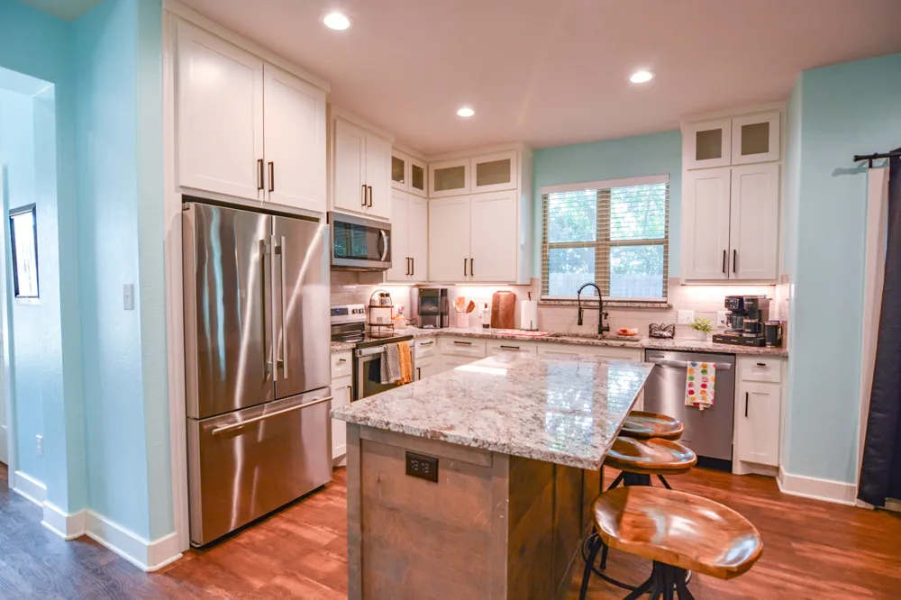 601 Mathew Street Grandview, TX 76050