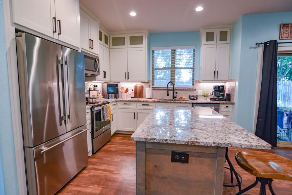 601 Mathew Street Grandview, TX 76050
